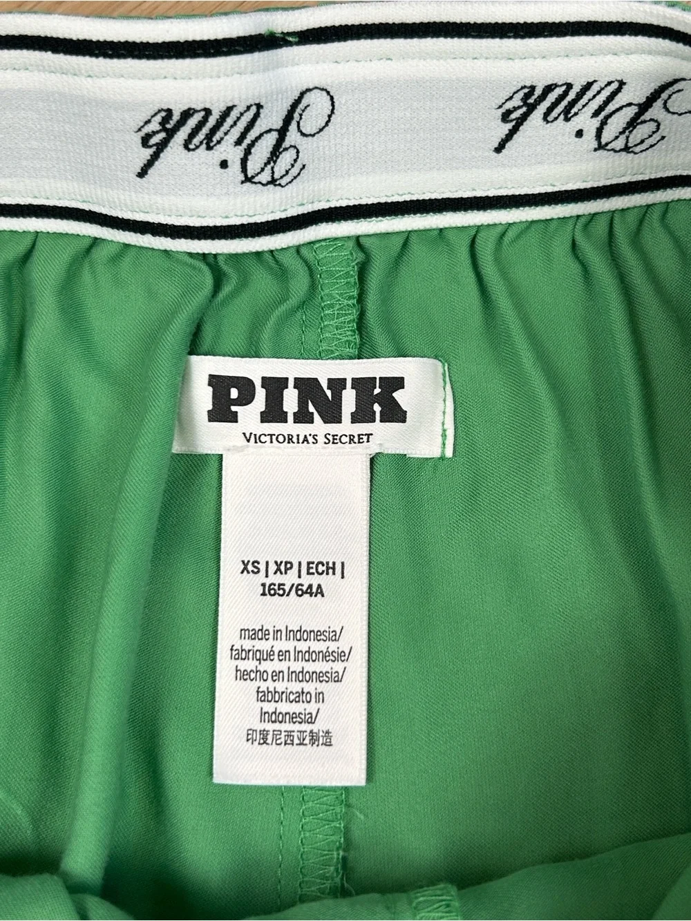 PINK Victoria’s Secret Clover Print Boxer Shorts XS